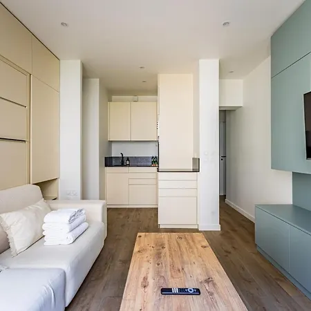 Sur Seine - Ultra Functional Neuilly-sur-Seine