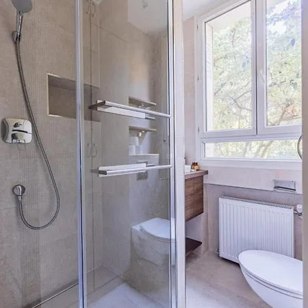 Sur Seine - Ultra Functional * Neuilly-sur-Seine
